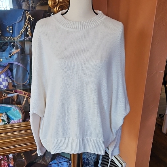 One Mile Open Back Oversized Crewneck Sweater - Picture 5 of 12